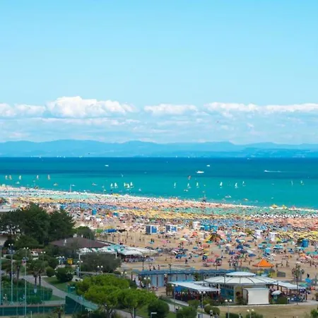 Seaside Escape With Pool View Apartment Bibione