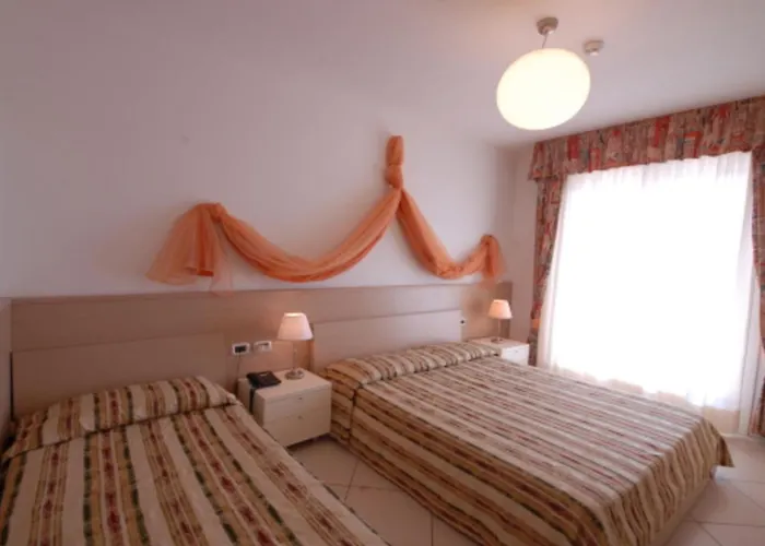 Seaside Escape With Pool View Apartment