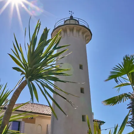 Seaside Escape With Pool View Bibione