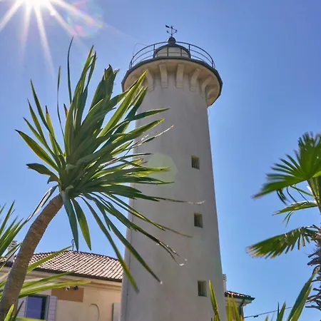 Appartement Seaside Escape With Pool View